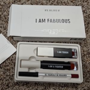 🆕 RealHer Lip Kit in I Am Fabulous 💋
